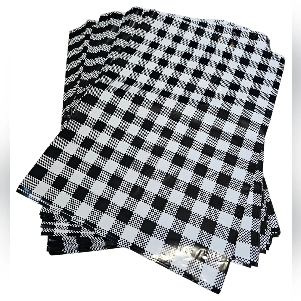 Poly Mailers Black & White Gingham Plaid Self Adhesive, 24 Count 